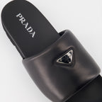 Chaussures ouvertes Claquettes en cuir nappa Prada Noir Homme