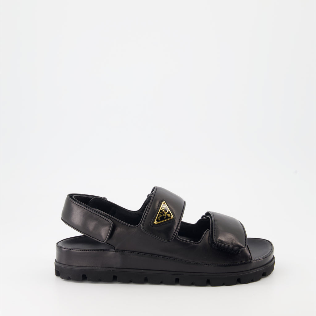 Sapatos abertos Sandales en cuir matelassé Prada Preto Femme