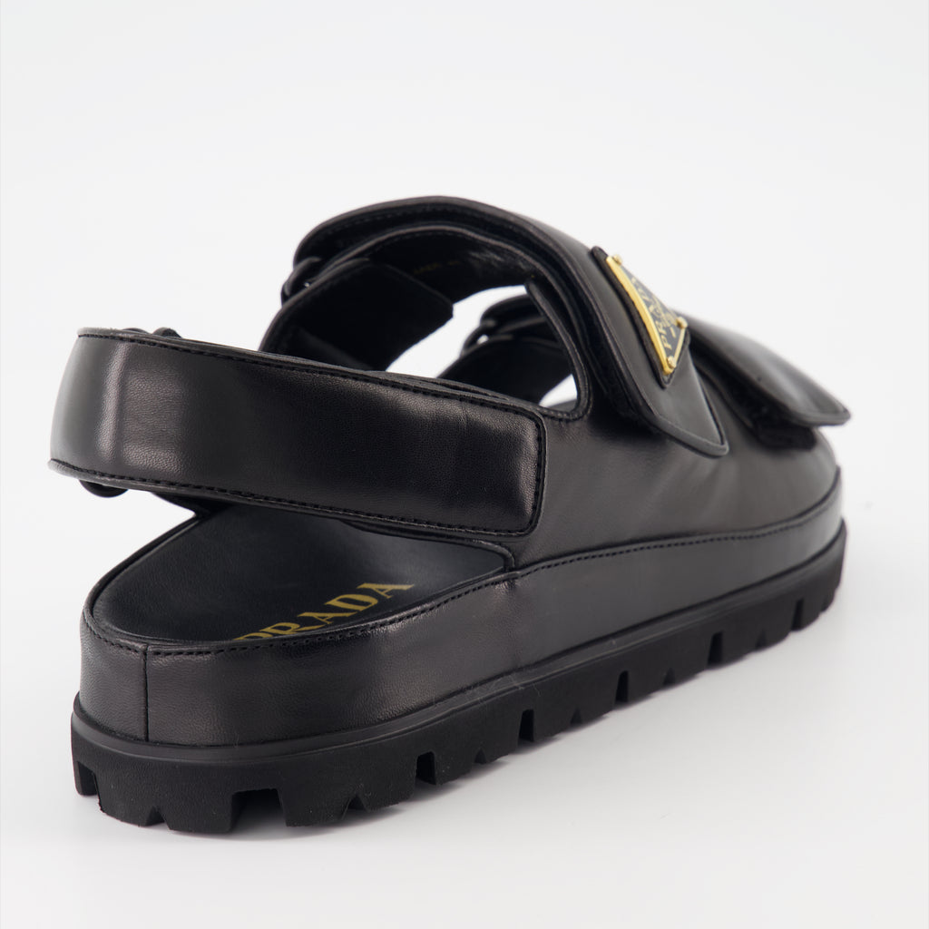 Sapatos abertos Sandales en cuir matelassé Prada Preto Femme