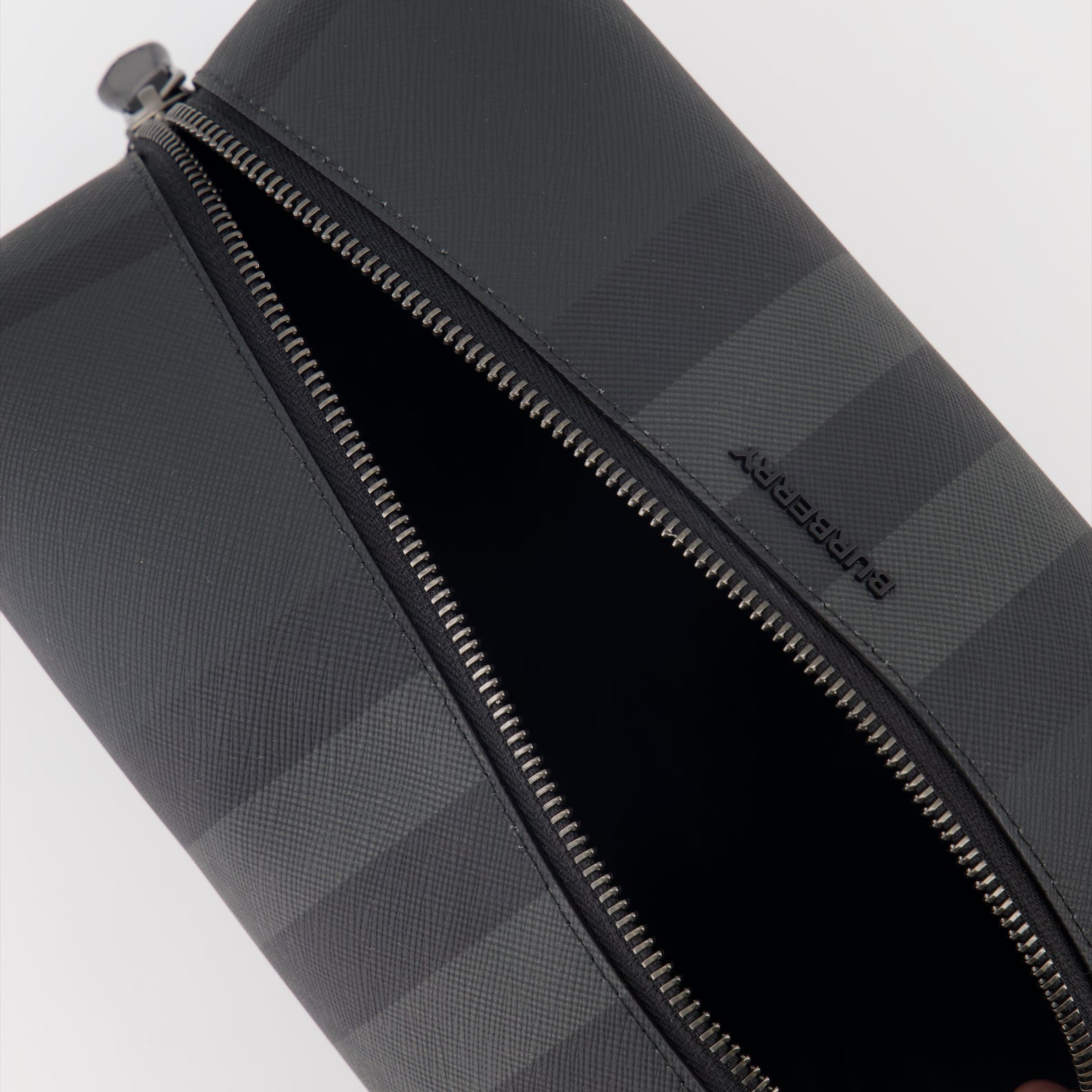 Pouches Checked toiletry bag Burberry Gray Man