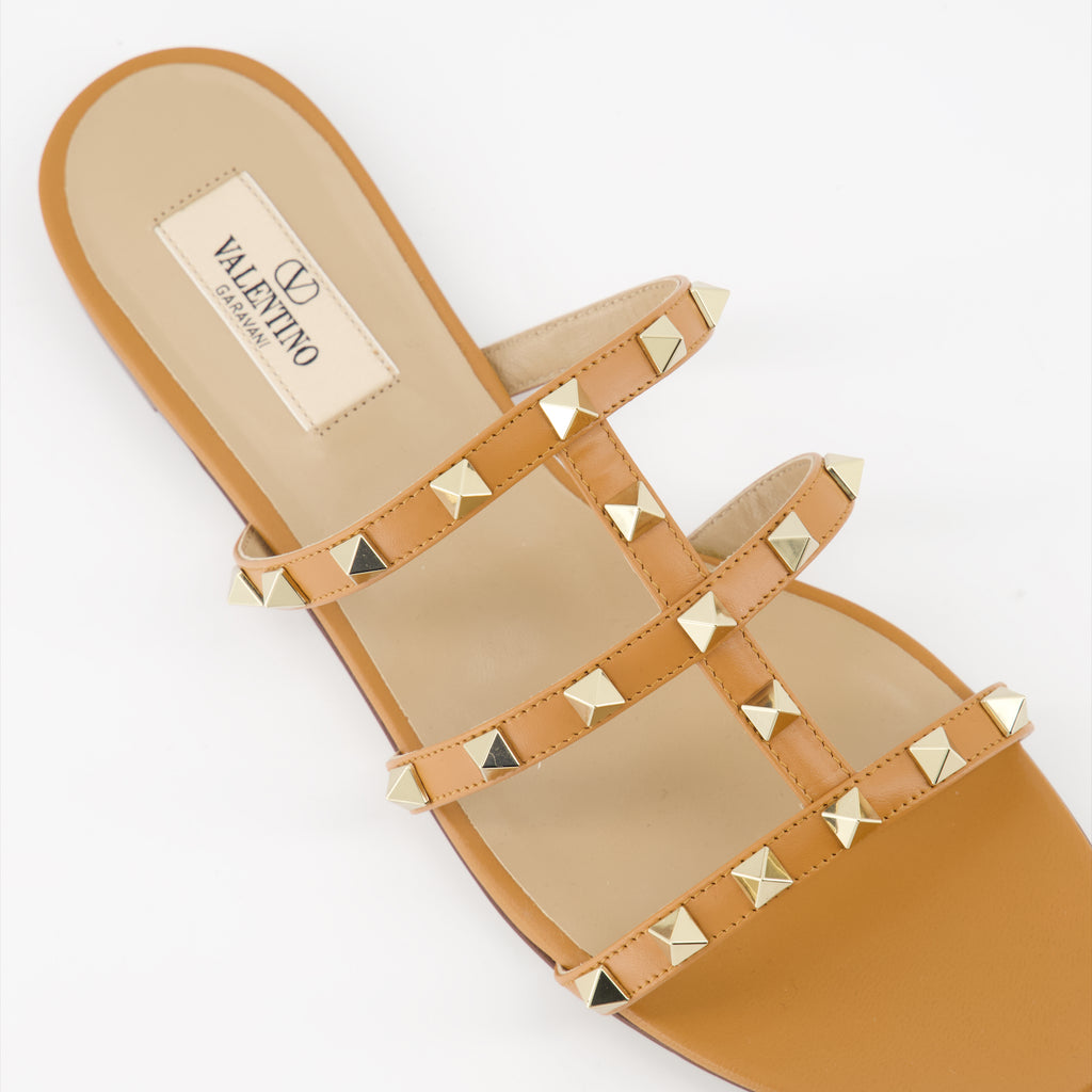 Chaussures ouvertes Mules Rockstud Valentino Garavani Marron Femme