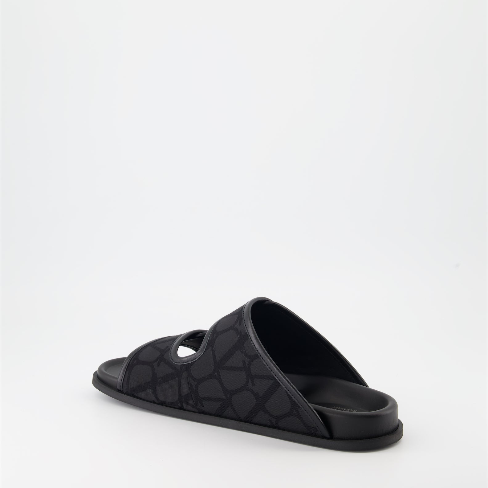 Open shoes VLogo slides Valentino Garavani Black Man