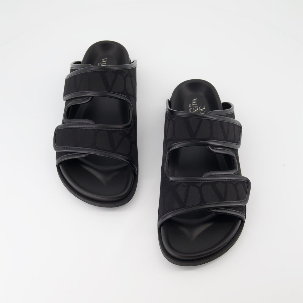 Open shoes VLogo slides Valentino Garavani Black Man