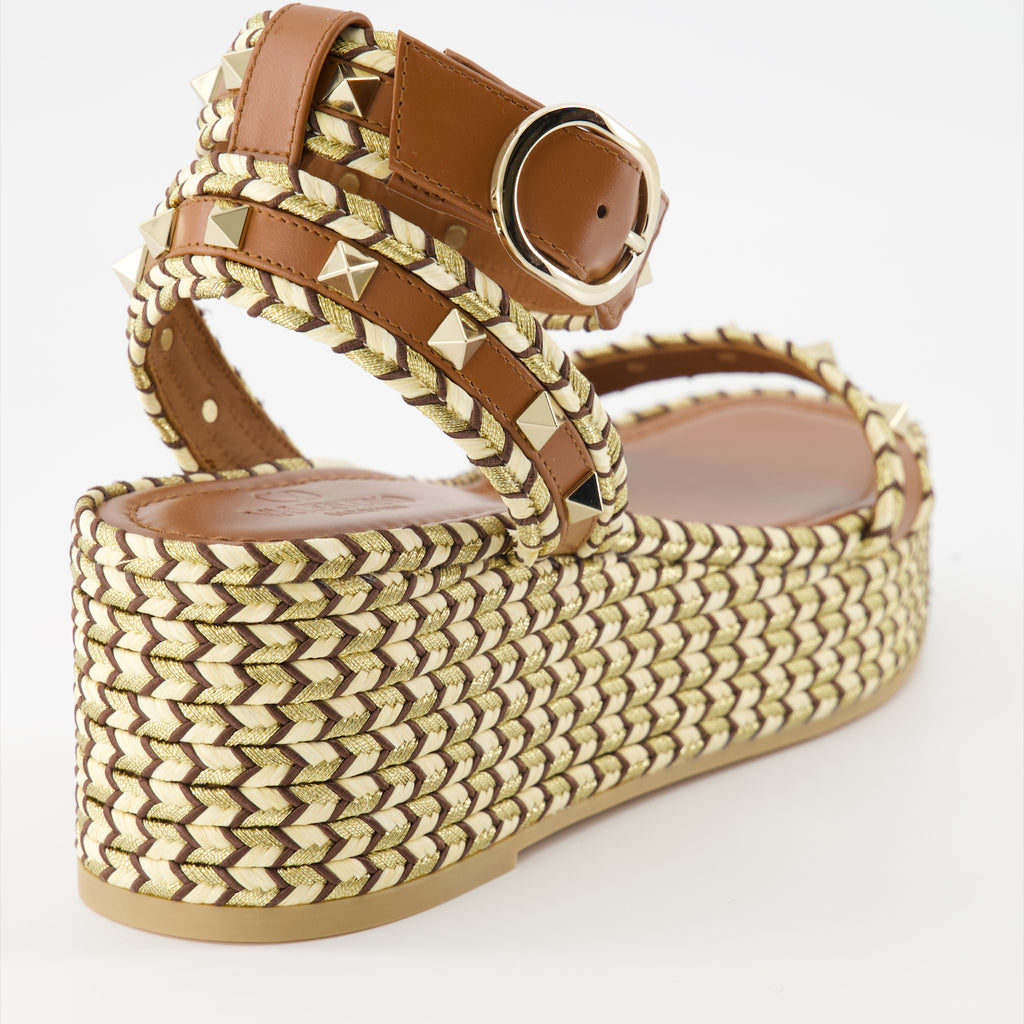 Sapatos plataforma Sandales compensées Rockstud Valentino Garavani Marrom Femme