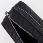 Pochettes Trousse de toilette monogrammée VLogo Valentino Garavani Noir Homme