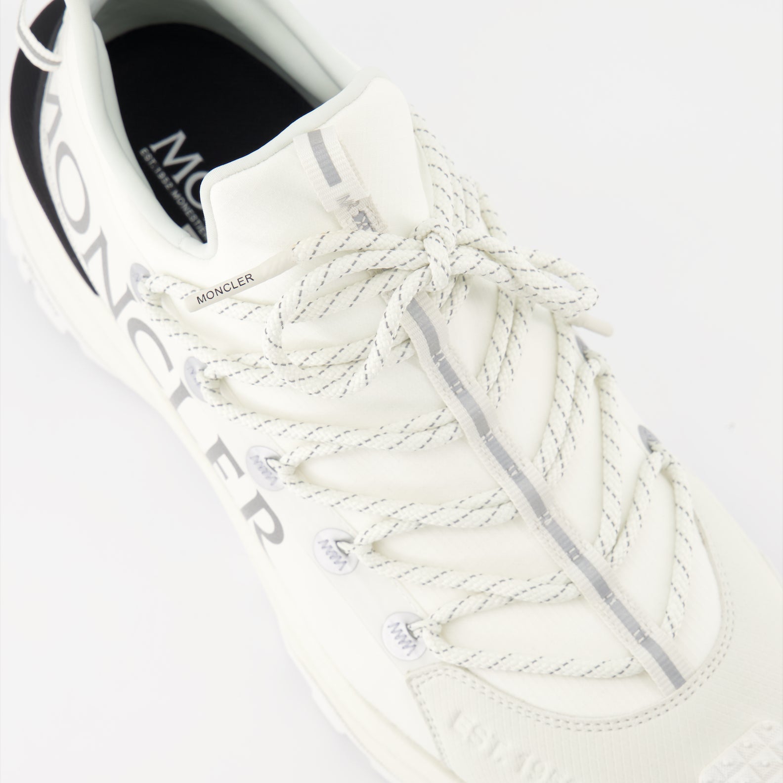 Baskets Baskets Trailgrip Lite Moncler Blanc Homme