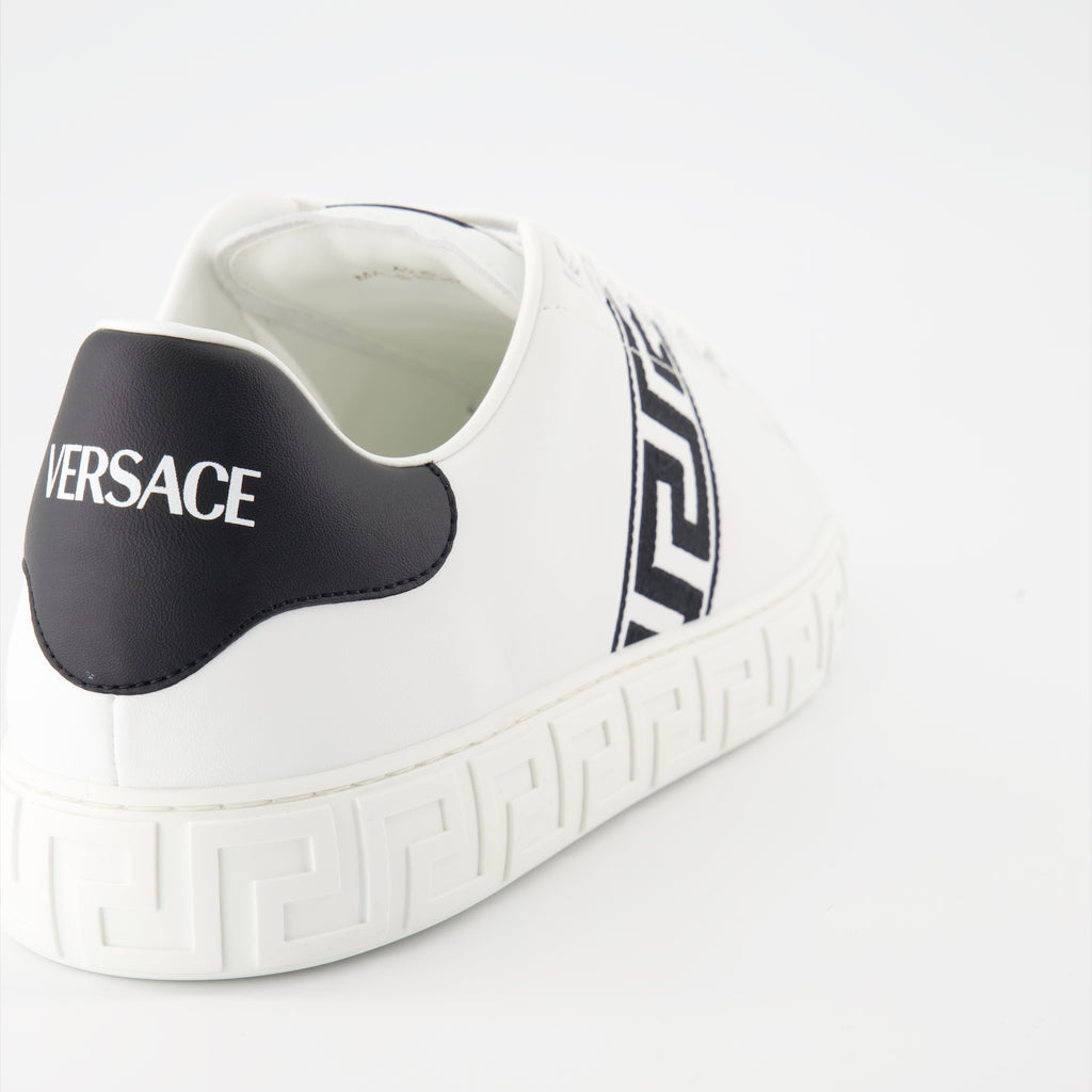 Baskets Baskets brodées Greca Versace Blanc Homme