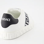 Baskets Baskets brodées Greca Versace Blanc Homme