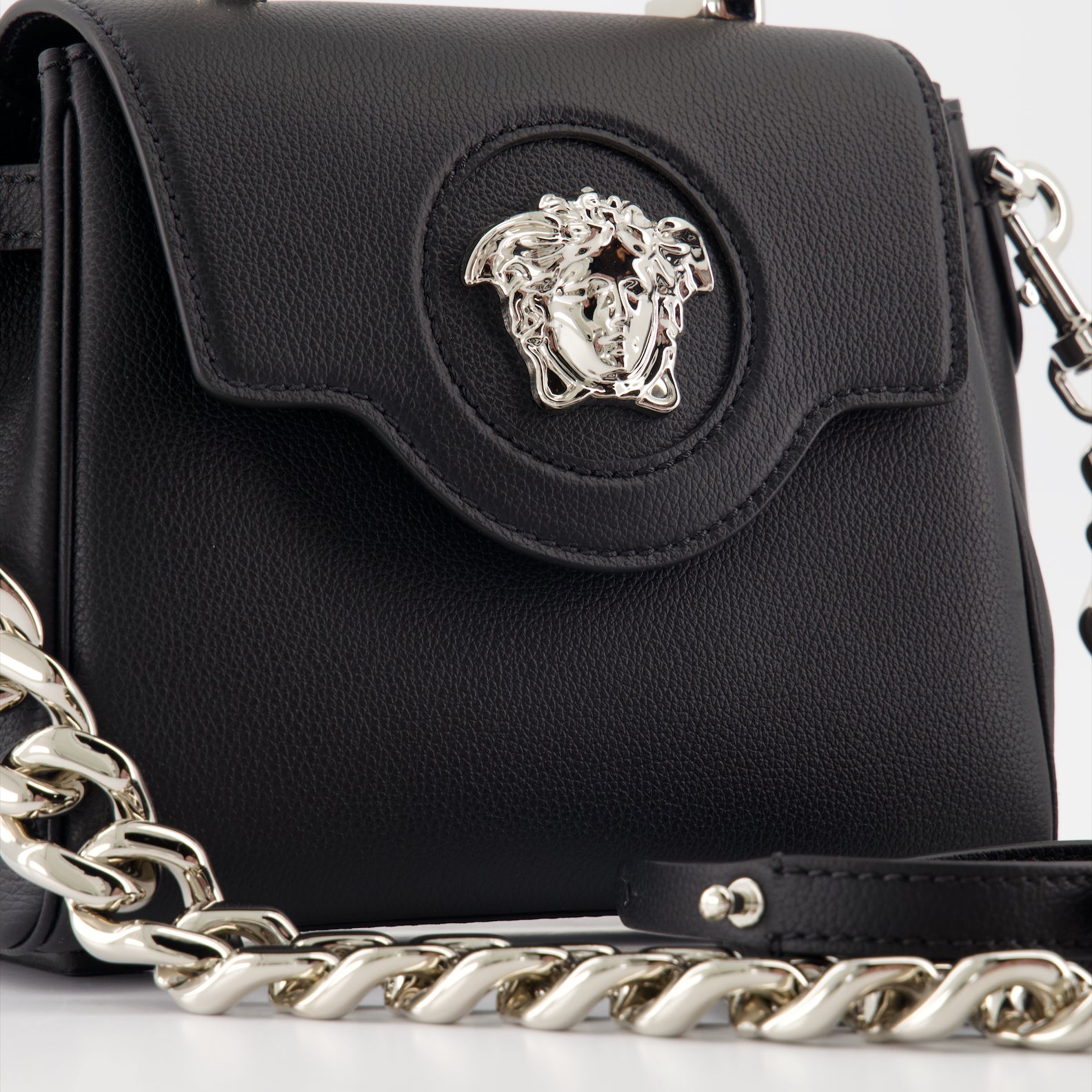Versace La Medusa mini bag Women – myCompañero - Main Image