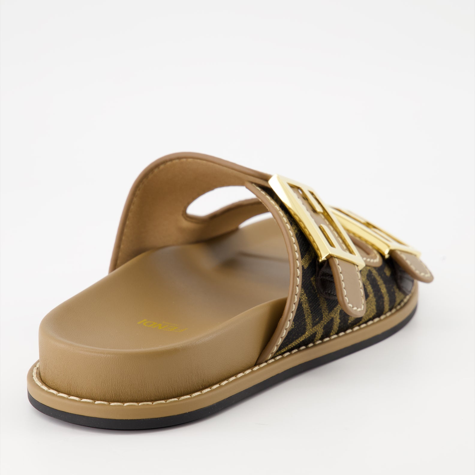 Chaussures ouvertes Sandales Fendi Feel en jacquard Fendi Marron Femme