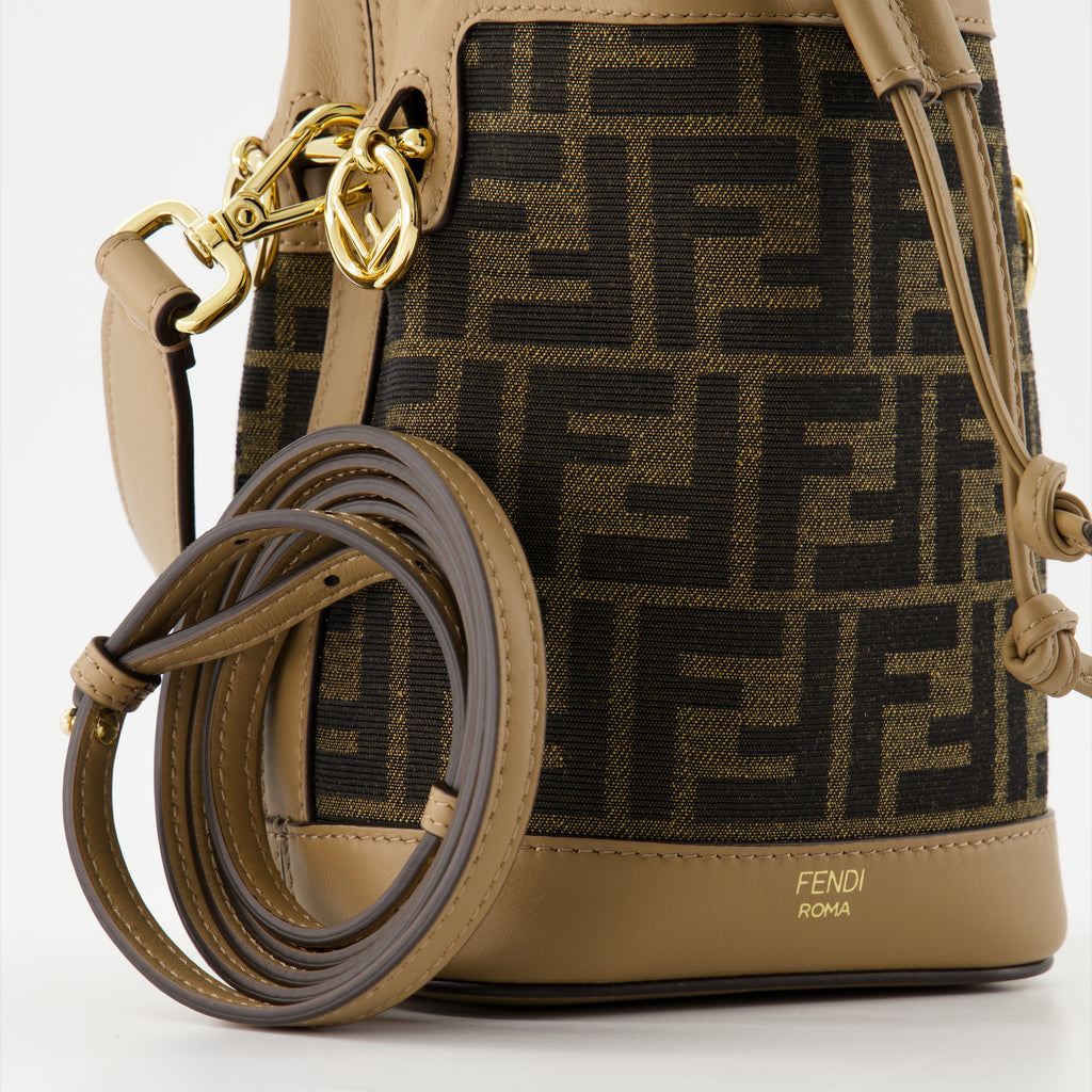 Bucket bags Sac seau Mon Trésor Fendi Brown Femme