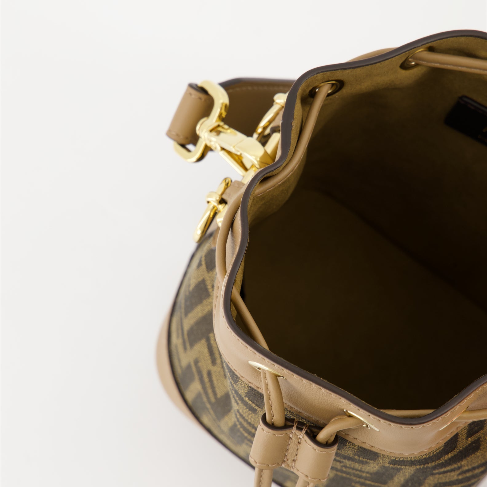 Bucket bags Sac seau Mon Trésor Fendi Brown Femme