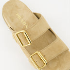 Chaussures ouvertes Claquettes en veau velours Prada Beige Femme