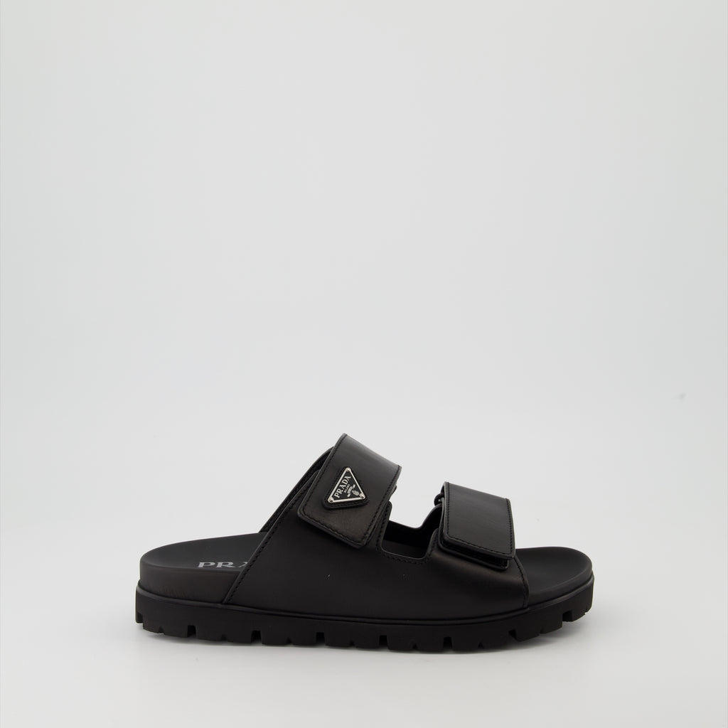 Chaussures ouvertes Sandales à brides en cuir Prada Noir Homme