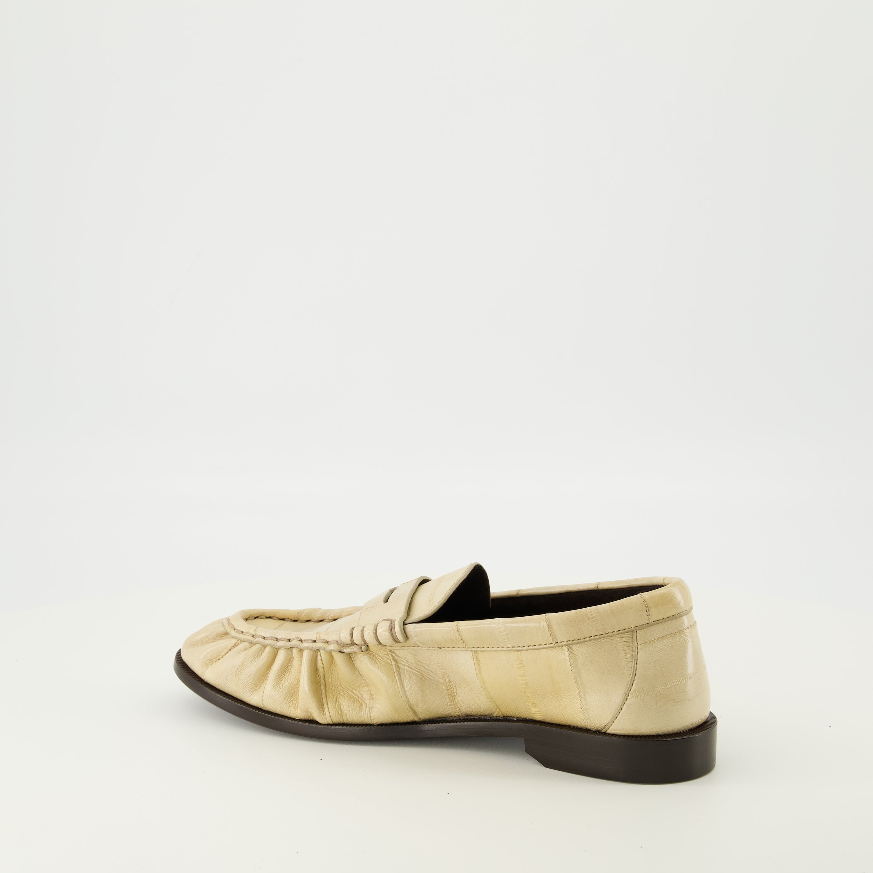 Mocassins Mocassins Loafer de Couro de Eel Bege Saint Laurent Beige Femme