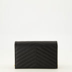 Sacs à main et épaule Cassandre Geldbörse mit schwarzem, genarbtem Leder und Kette Saint Laurent Noir Femme