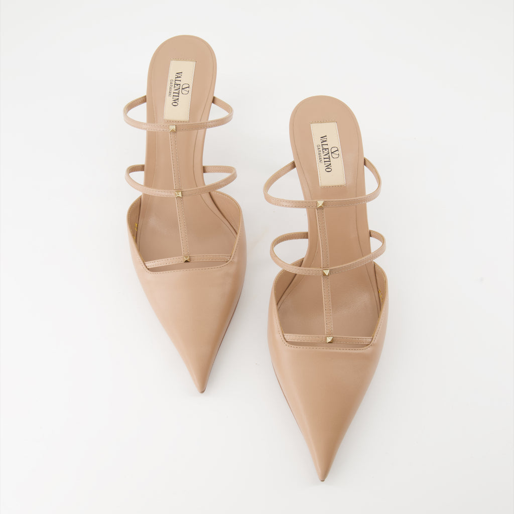 Chaussures ouvertes Mules Rockstud Wispy en cuir Valentino Garavani Beige Femme