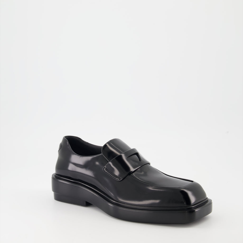 Mocassins Mocassins en cuir brossé Prada Noir Femme