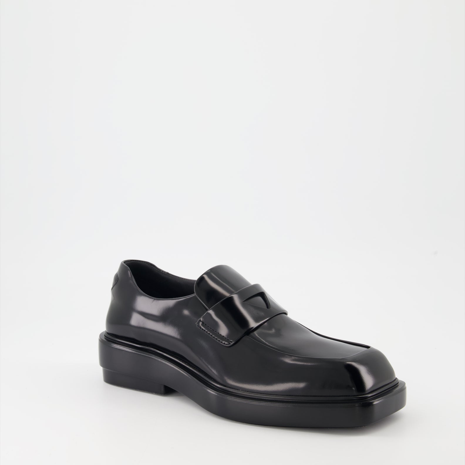 Mocassins Mocassins en cuir brossé Prada Noir Femme