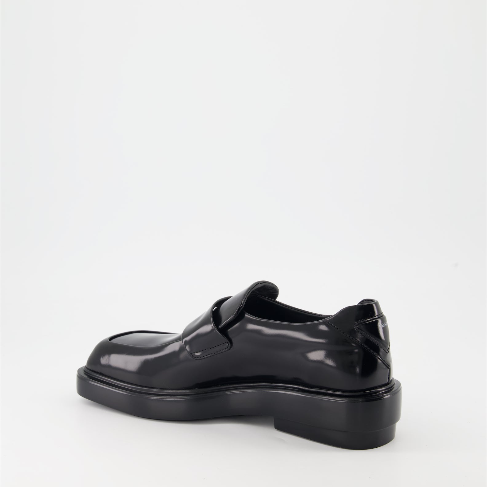 Mocassins Mocassins en cuir brossé Prada Noir Femme