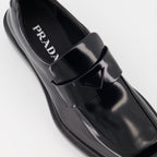 Mocassins Mocassins en cuir brossé Prada Noir Femme