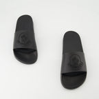 Imagem das Chinelos Pretos com Logótipo da Moncler para Homem - Coleção Primavera-Verão 2026 - Vista de Cima do Par de Sapatos