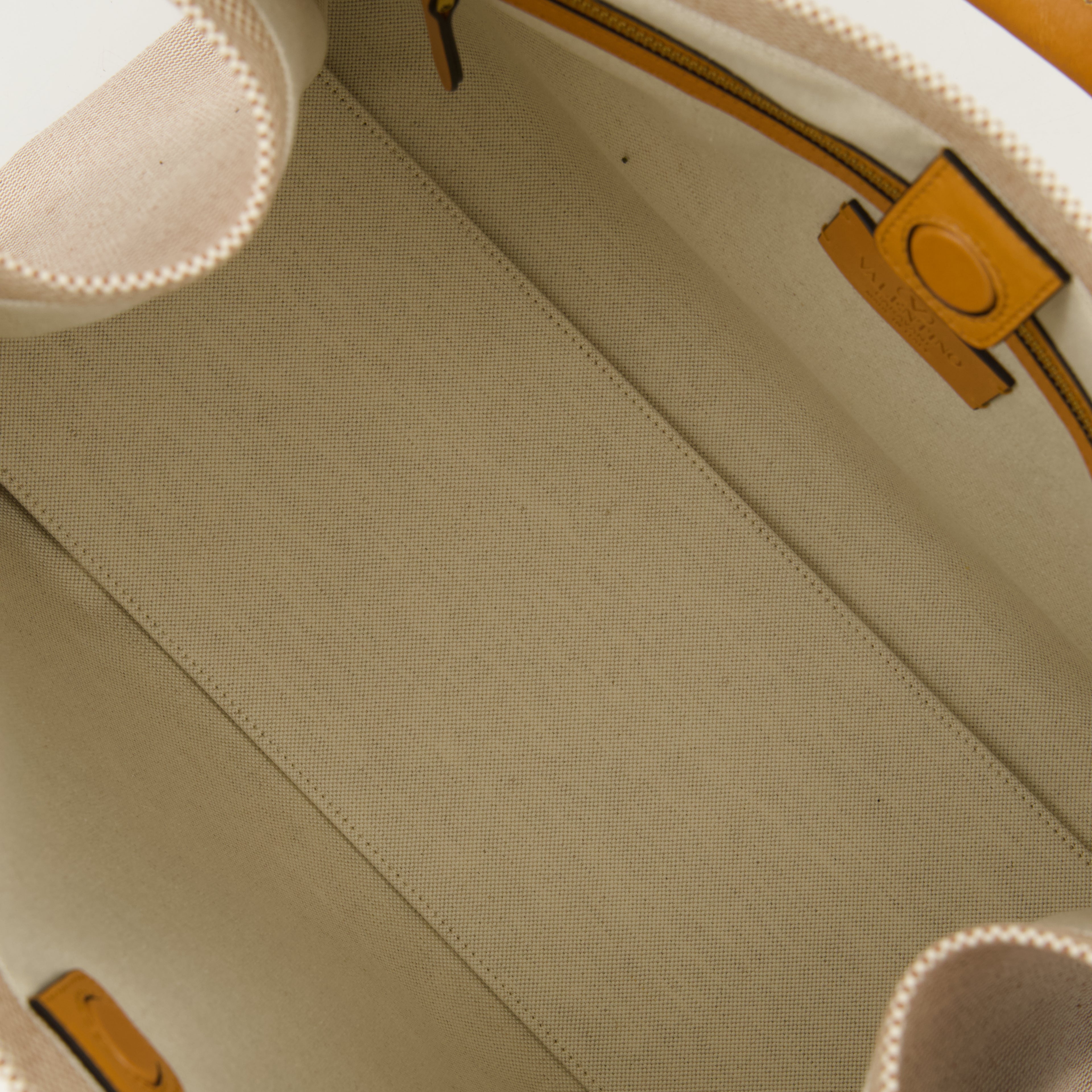 Sacs cabas Sac cabas Antibes Valentino Garavani Beige Homme