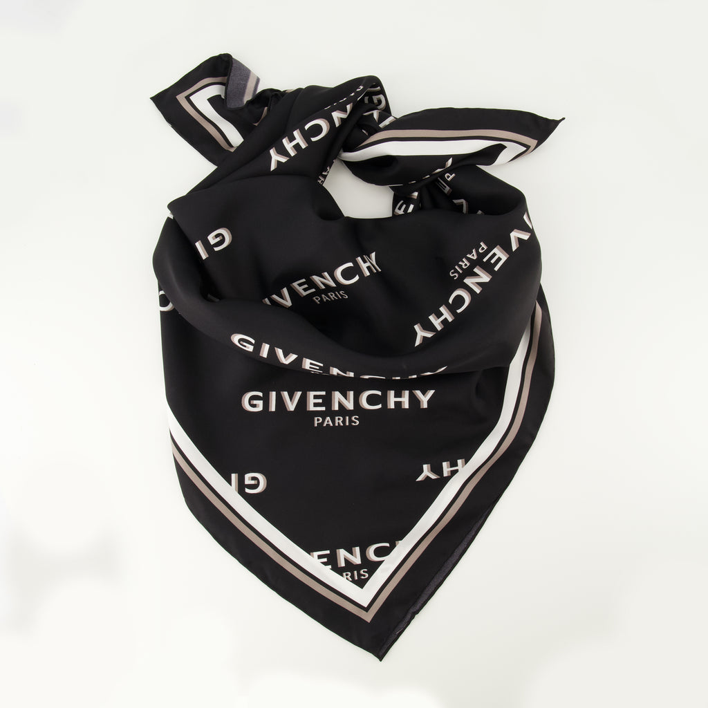 Image of the Givenchy Shadow silk square scarf for women - Fall-Winter 2025 - Detailed view_2