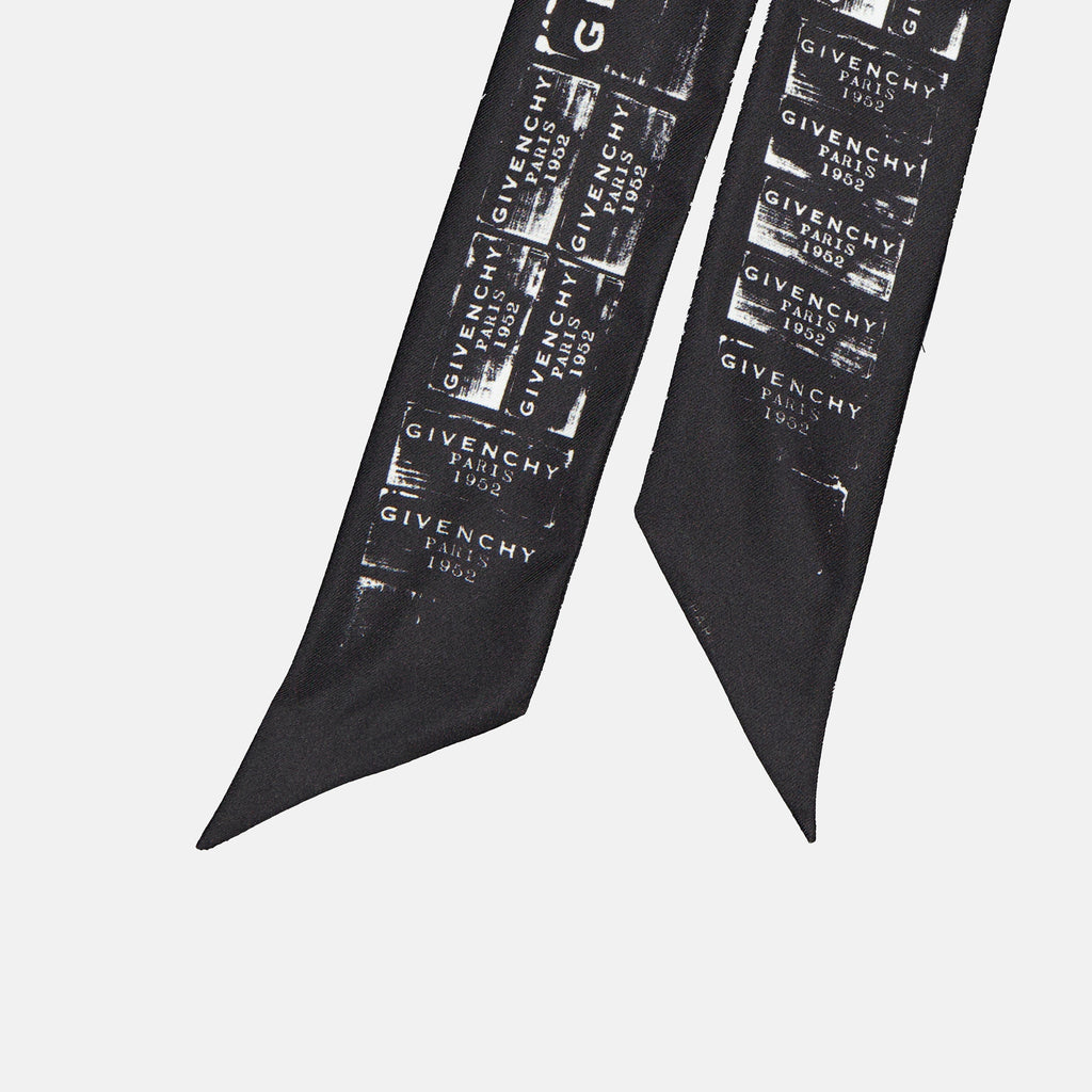 Écharpes, foulards et gants Bandeau Givenchy Stamp en soie Givenchy Noir Femme