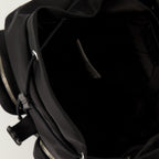 Imagen de la mochila New Trick de la marca Moncler para mujer - Temporada Otoño-Invierno 2025 - Vista Detallada 2