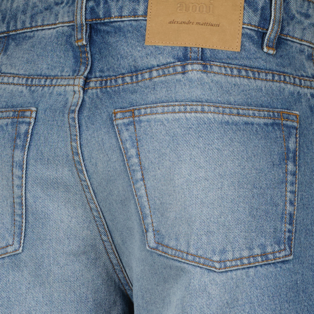 Image de l'article Jean droit de la marque Ami PARIS pour Homme - Saison Automne-Hiver 2025 - Vue détaillée_1