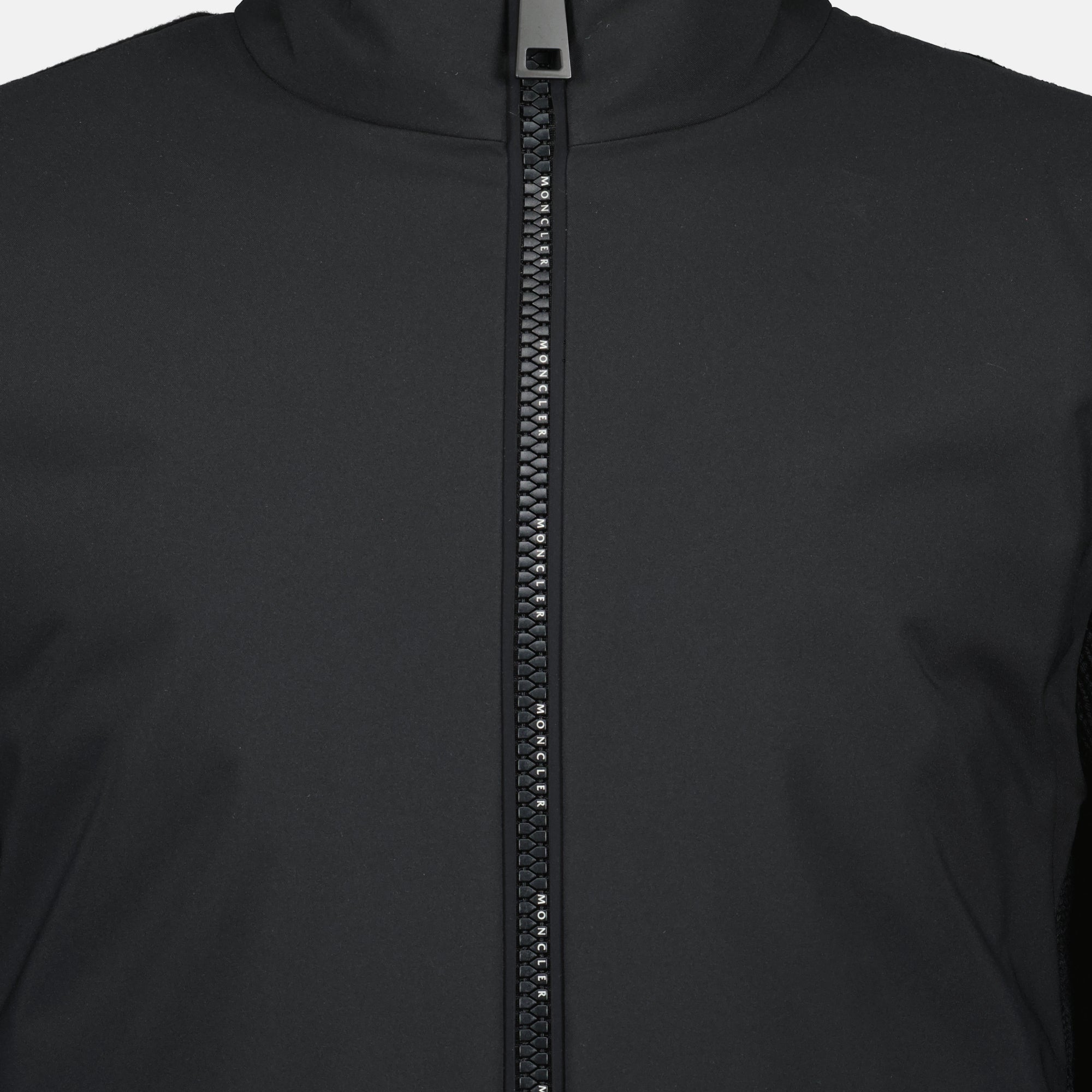 Image of the Moncler Men's Bi-material Jacket - Autumn-Winter 2025 - Detailed View 1