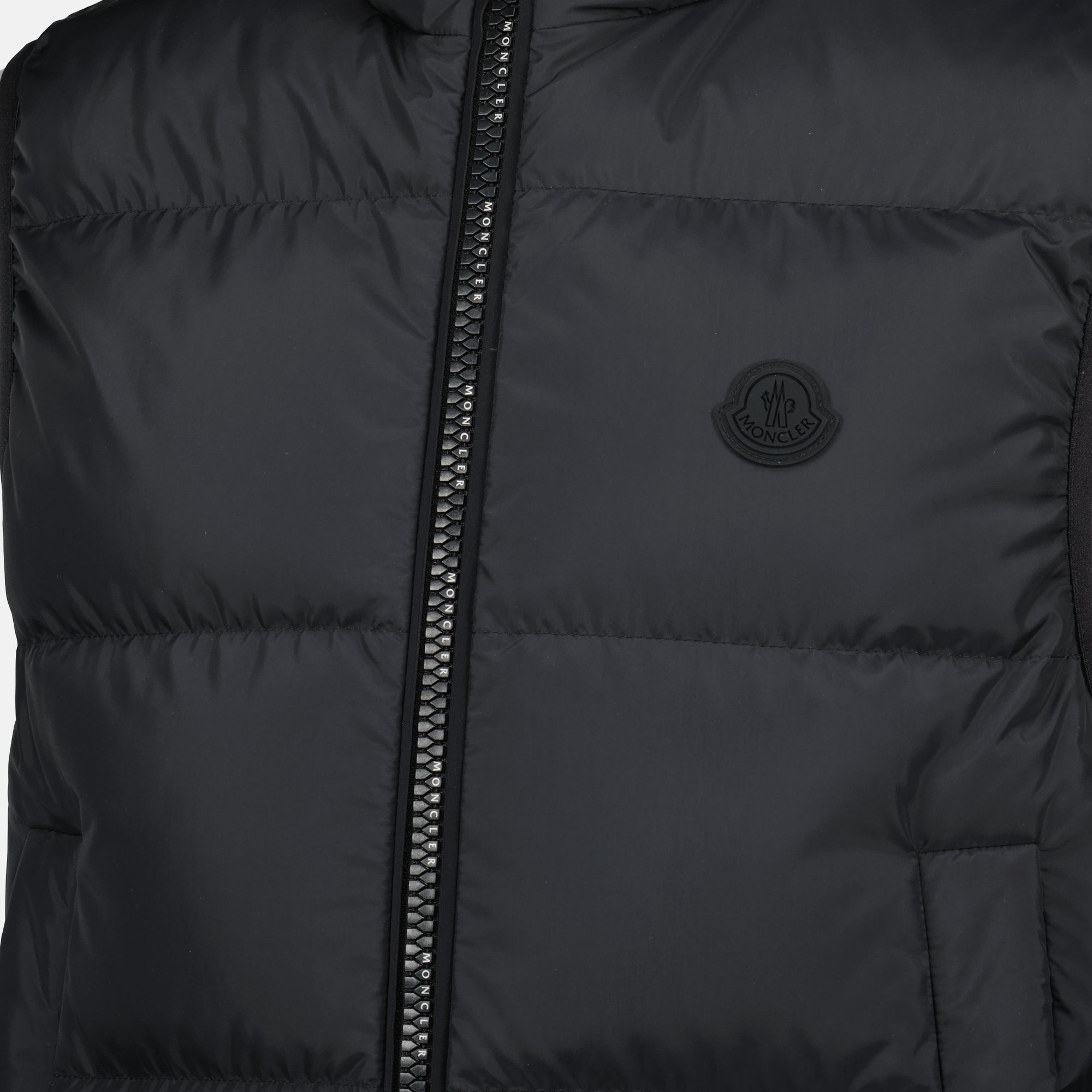 Image of the Moncler Men's Gabas Sleeveless Down Jacket - Autumn-Winter 2025 - Detailed View 1