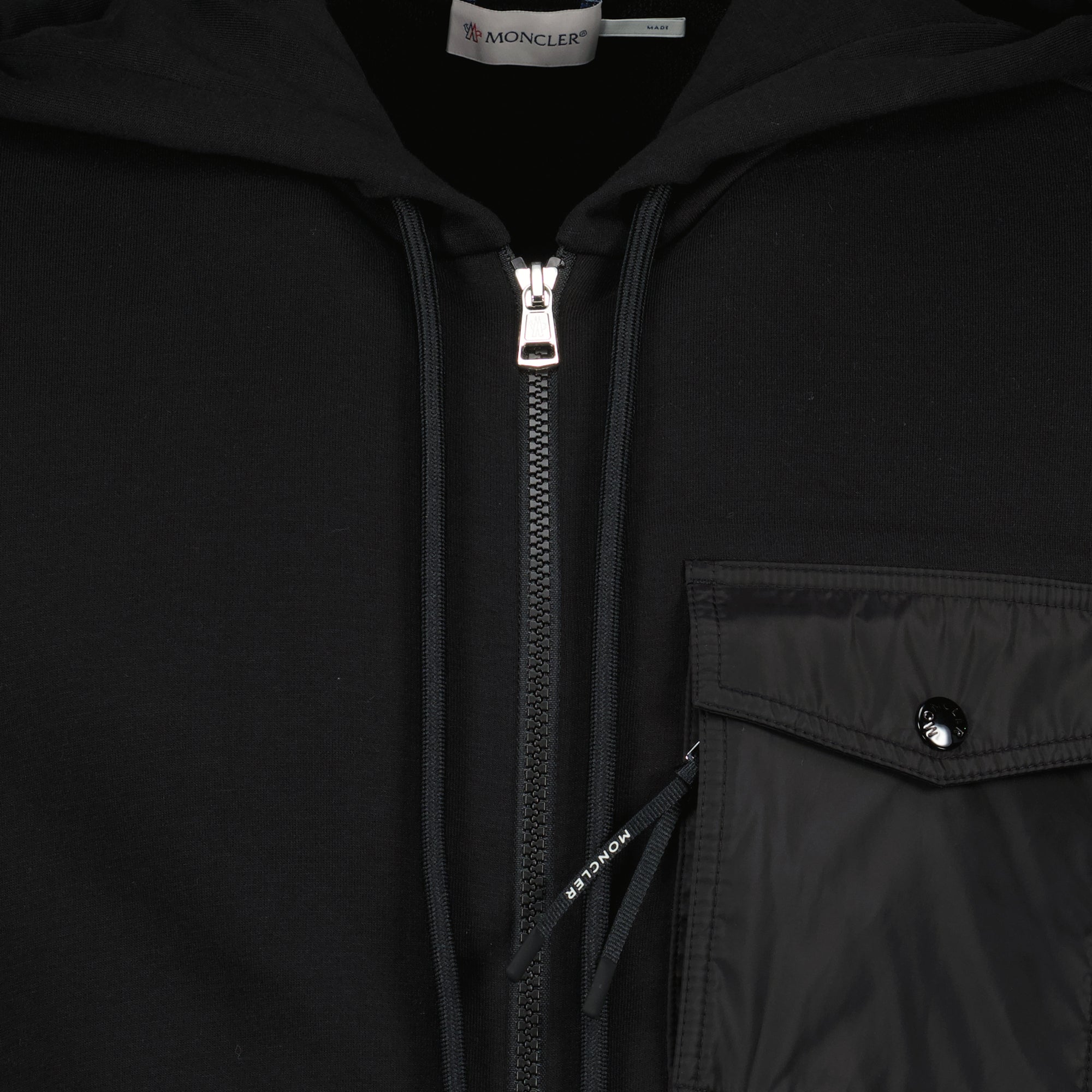 Image of the Moncler zipped sweatshirt for men - Fall-Winter season 2025 - Detailed view_1