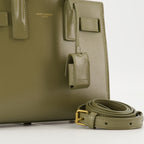 Bild der Saint Laurent Nano Day Bag für Damen - Herbst-Winter 2025 - Detaillierte Ansicht_3