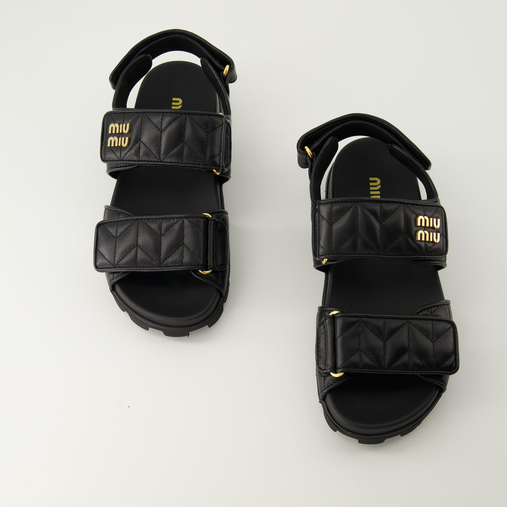 Chaussures ouvertes Sandálias de Pele Nappa Matelassé Miu Miu Noir Femme