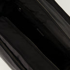 Imagen del bolso negro Explore de Prada para hombre - Temporada Primavera-Verano 2026 - Vista Detallada_2