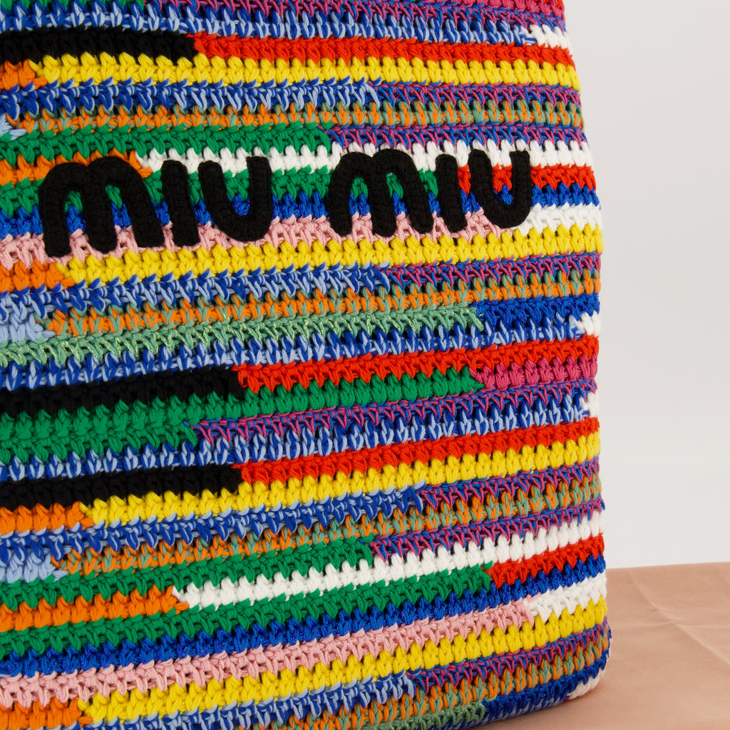 Bild der Miu Miu mehrfarbigen Häkel-Tasche für Damen - Frühling-Sommer 2026 - Detailansicht_2