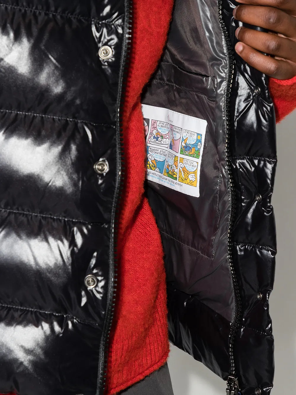 Image of the Tibb sleeveless down jacket by Moncler for Men - Autumn-Winter 2025 - Detailed View_4