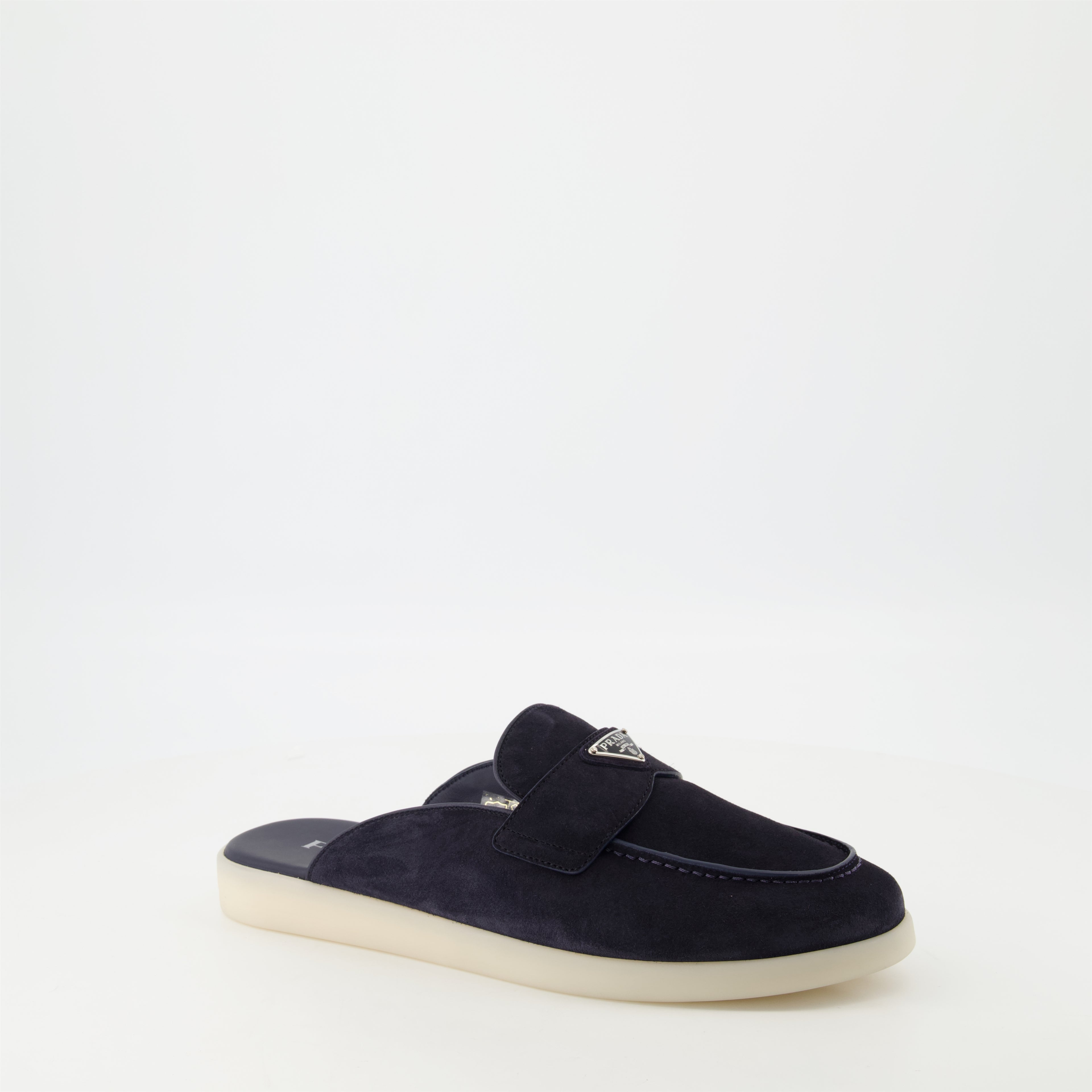Chaussures ouvertes Mules en cuir velours Prada Bleu foncé Homme
