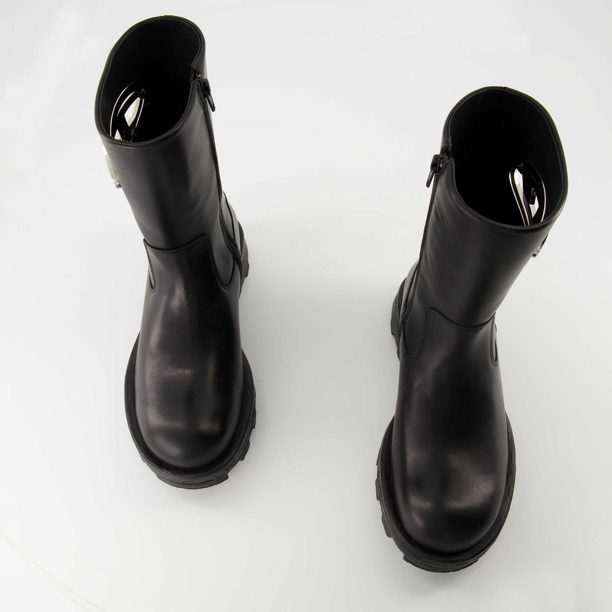 Image of the D-Hammer BKR D W boots from Diesel for Women - Fall-Winter 2025 - Top view of the pair of shoes