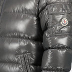 Image de l'article Doudoune Maya grise de la marque Moncler pour Homme - Saison Automne-Hiver 2025 - Vue détaillée_1