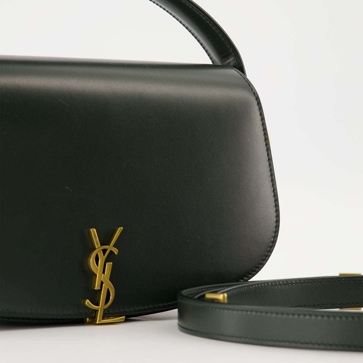 Sacs à main et épaule Borsa Voltaire in Pelle Verde Scuro Saint Laurent Vert Femme