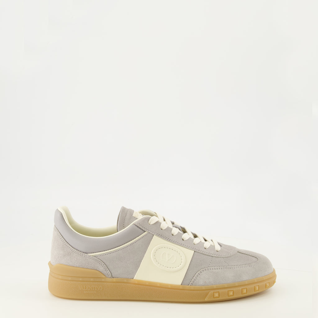 Baskets UpVillage Graue Sneakers Valentino Garavani Gris Homme