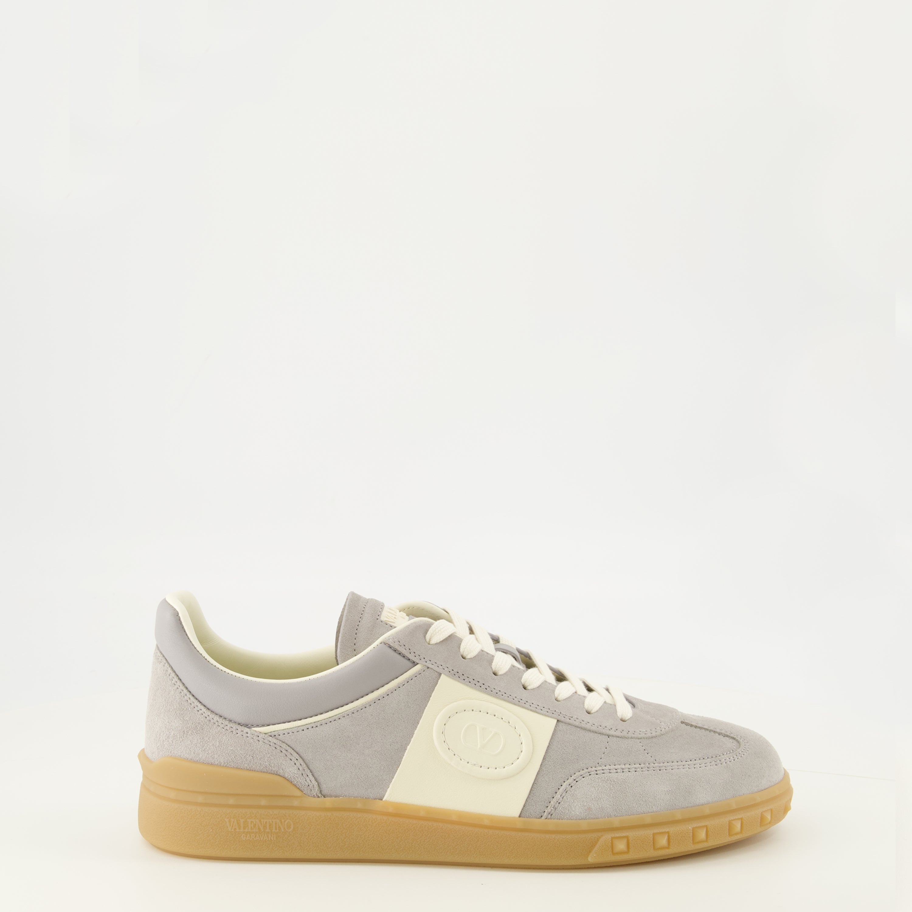 Baskets アップビレッジ グレー スニーカー Valentino Garavani Gris Homme