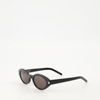 Imagem dos óculos de sol SL 567 da marca Saint Laurent para Unisex - Temporada Outono-Inverno 2025 - Vista Traseira