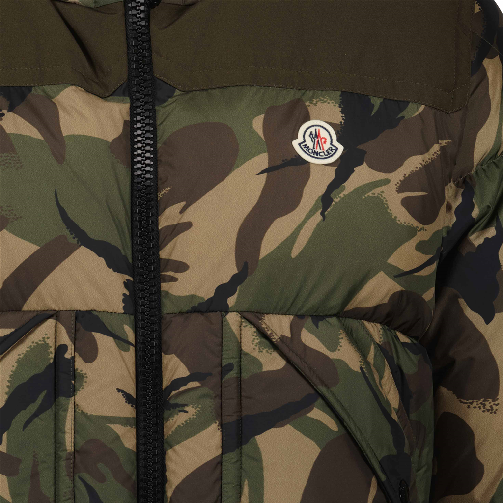 Mäntel H2091 1A00223 596C7 f81 dark green Moncler Grün Homme