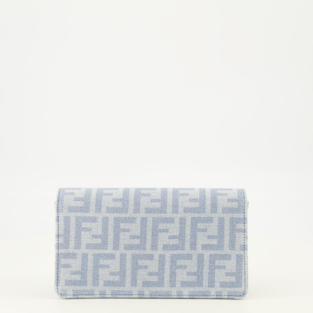 Sacs à main et épaule 바게트 데님 FF 블루 체인 지갑 Fendi Bleu Femme
