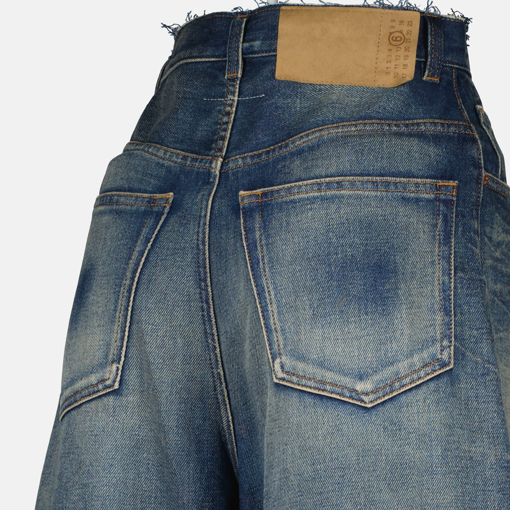 Immagine dei jeans larghi del marchio Mm6 per Donna - Stagione Autunno-Inverno 2025 - Vista Dettagliata_3