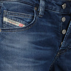 Imagen del Jean D-Jiann 1992 L.30 de la marca Diesel para Mujer - Temporada Otoño-Invierno 2025 - Vista Detallada_3
